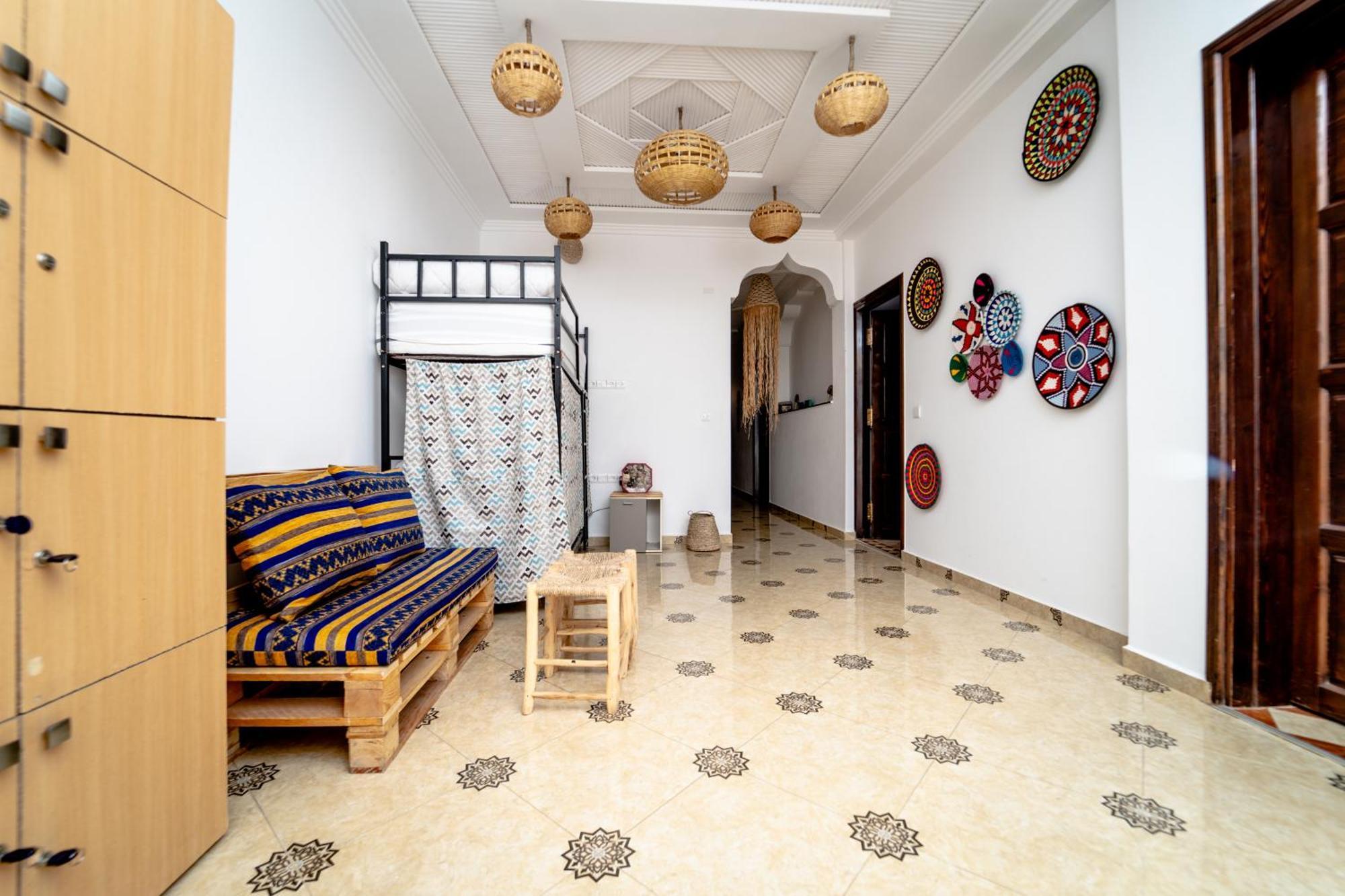 Tigmi Ossmon Hostel *
