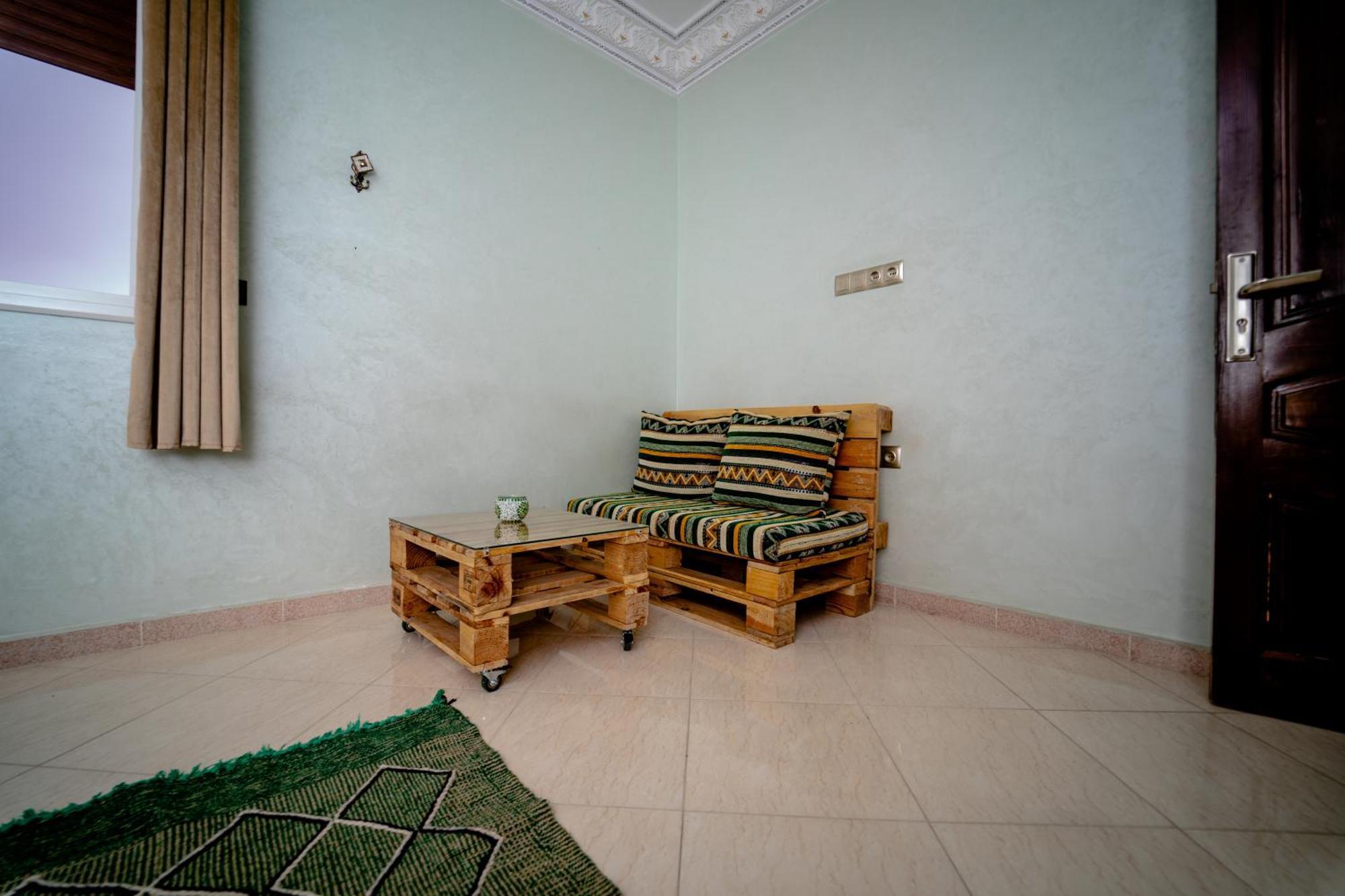 Auberge de jeunesse Tigmi Ossmon *
